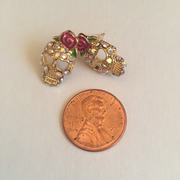 Day of the Dead Sugar Skull Rose Earrings - Picture 6 of 8